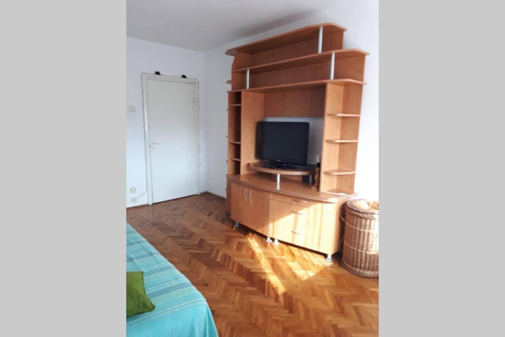 Cosy 2-Bedroom Apartment With An Amazing Panorama 데바 외부 사진