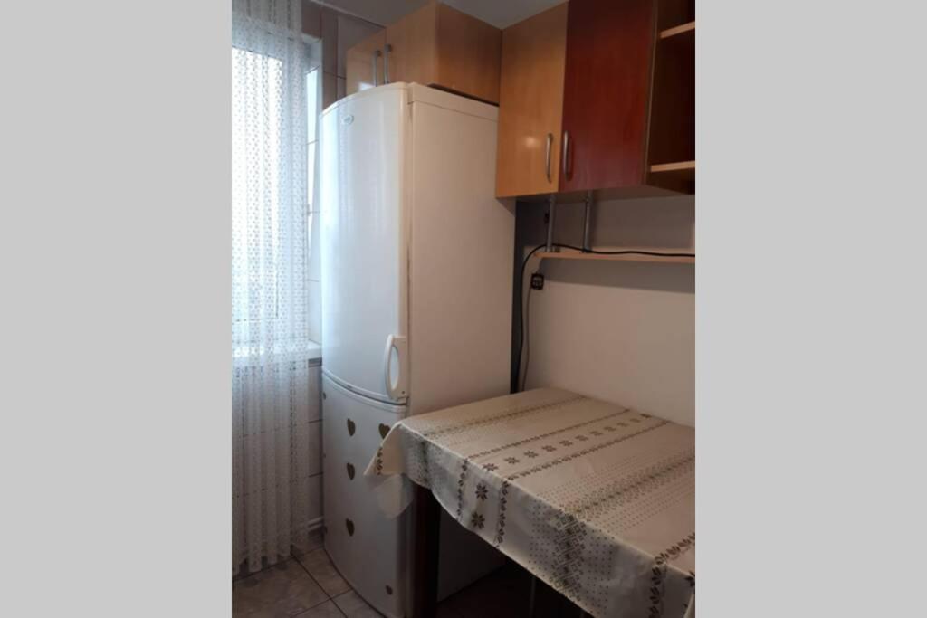 Cosy 2-Bedroom Apartment With An Amazing Panorama 데바 외부 사진